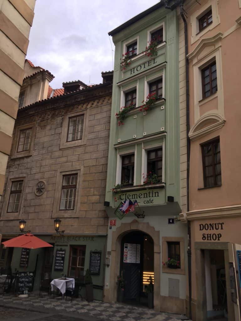 Nejuzší dům v Praze