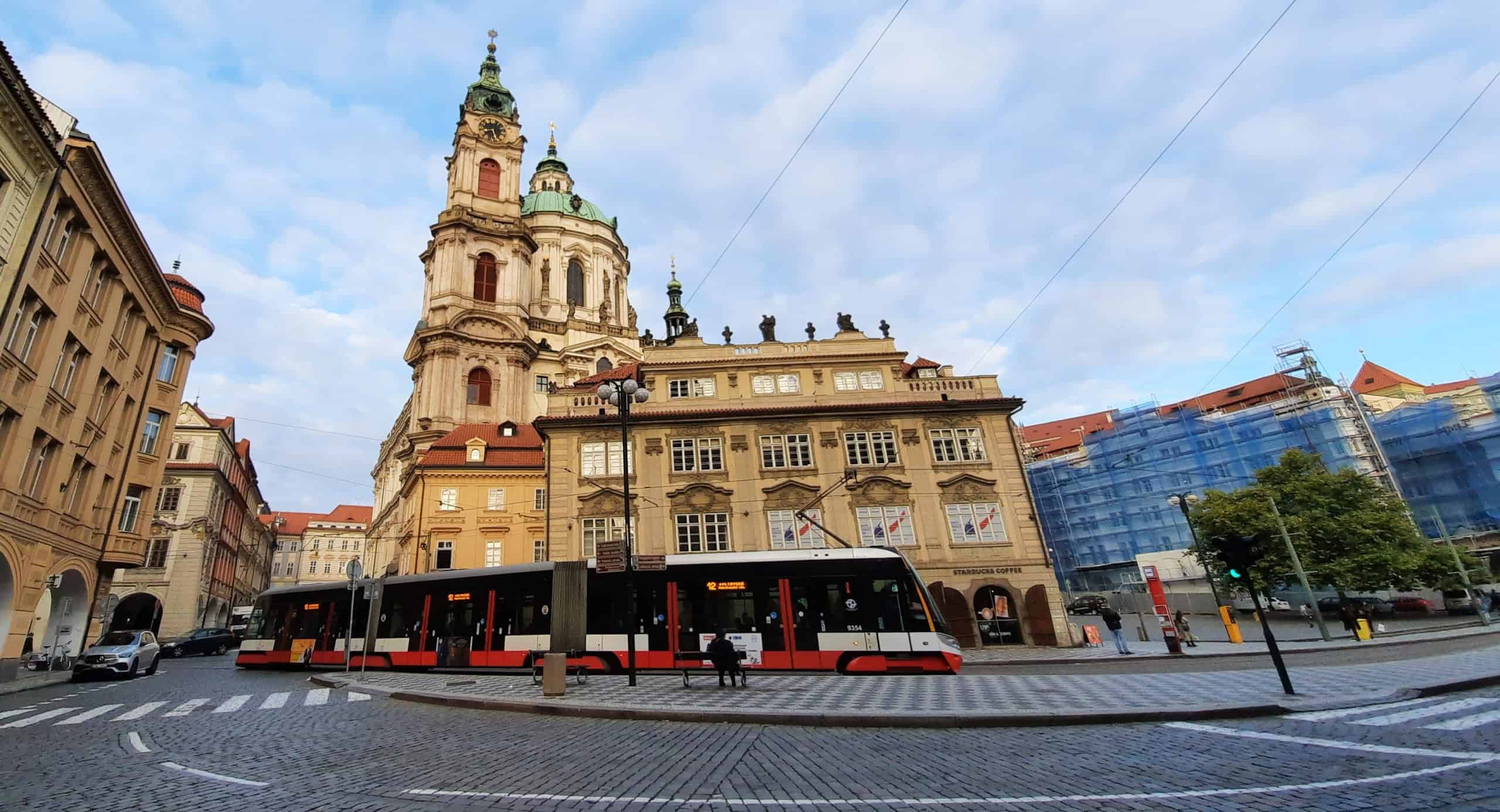 S dětmi v Praze: Svatomikulášská zvonice, Malá Strana s dětmi