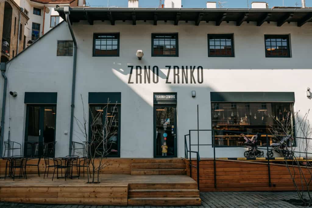 Pražské zkratky: Kam na kafe: S dětmi v Praze: Kavárna pro rodiče s dětmi