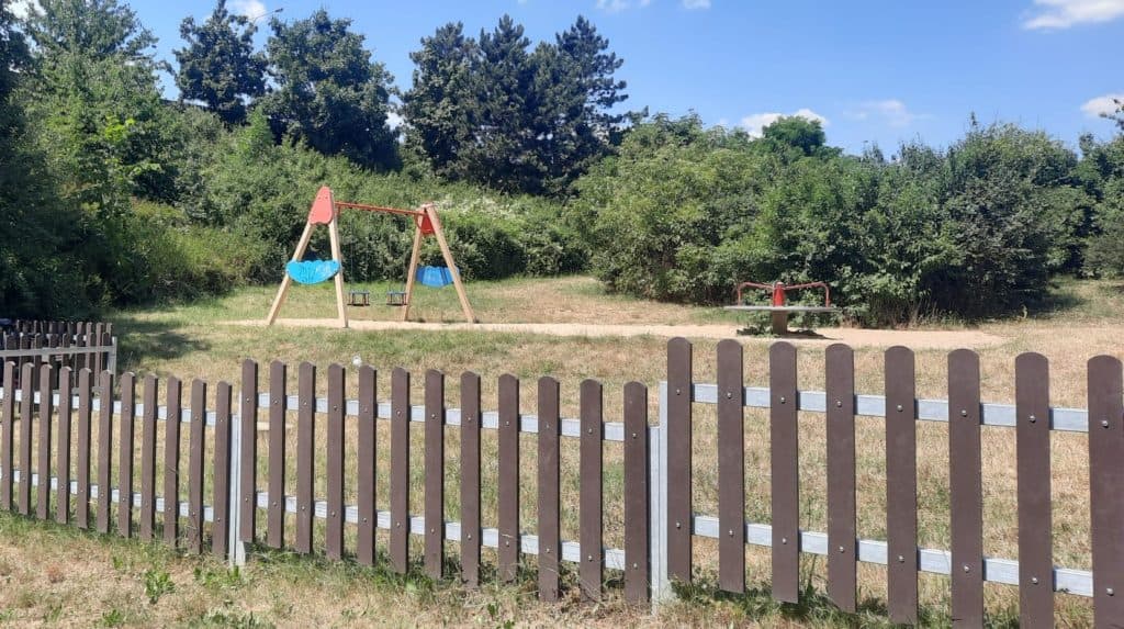 Pražské zkratky: Kam na hřiště s dětmi - houpačky pro nejmenší v Praze a okolí
