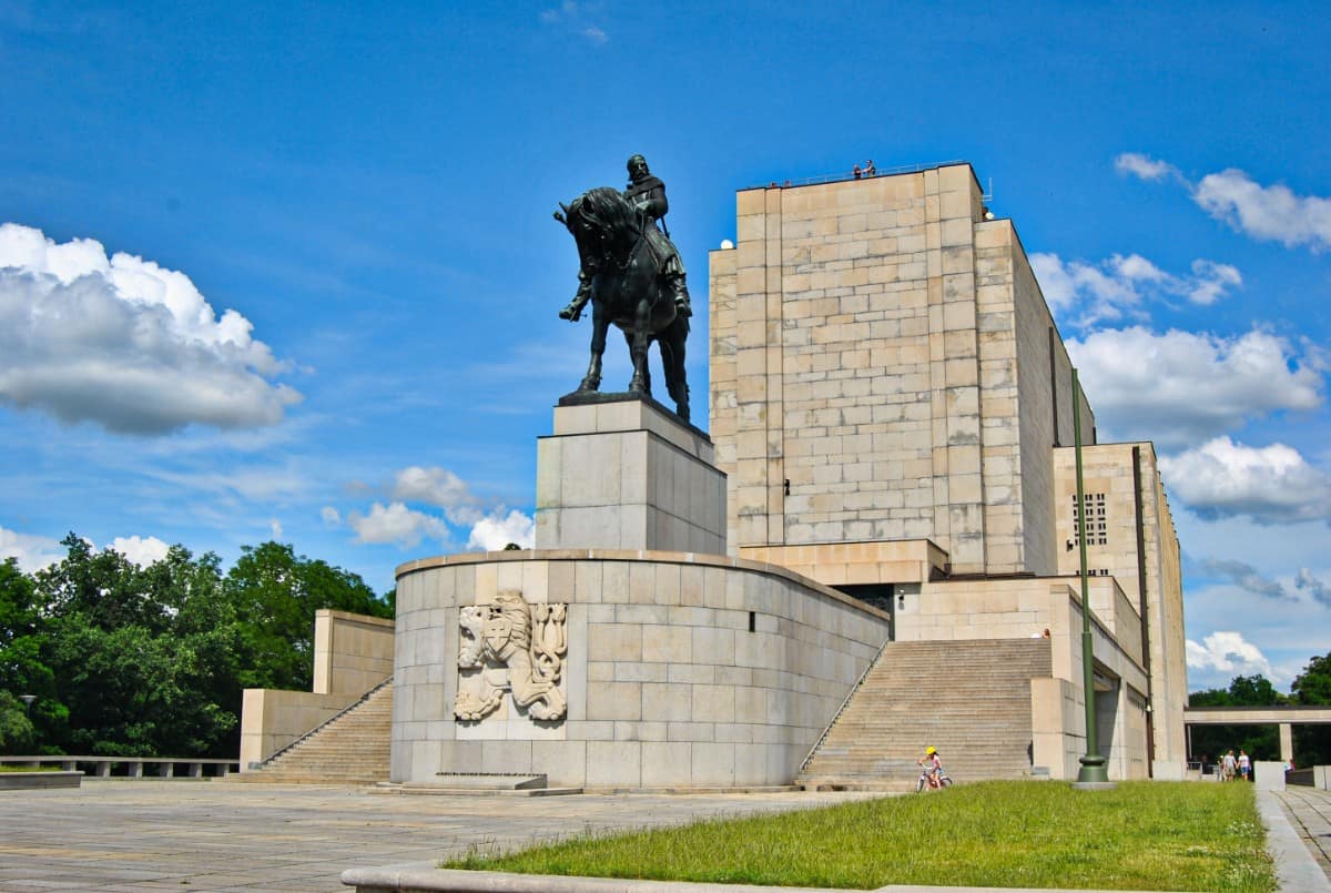 Národní muzeum (Národní památník na Vítkově)