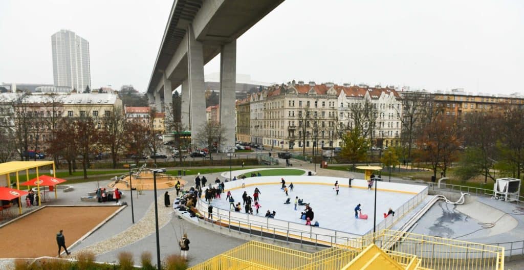 FamilyfriendlyPrague: Where to go with children in Prague: Ice Skating in Prague 